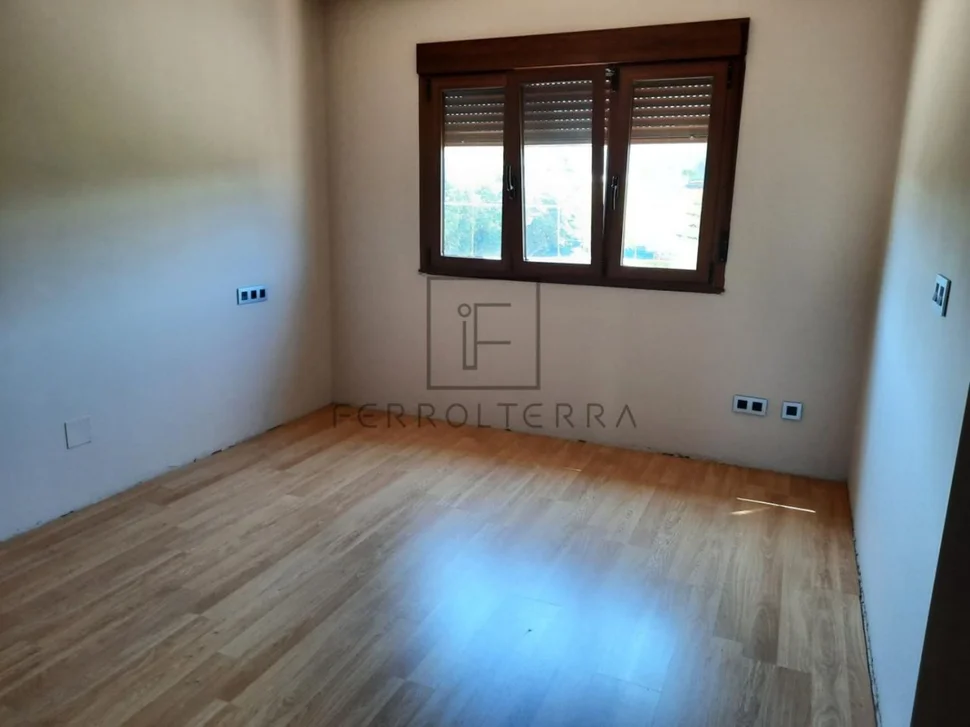 Inmueble #C000217 para Vender en As Somozas, Somozas