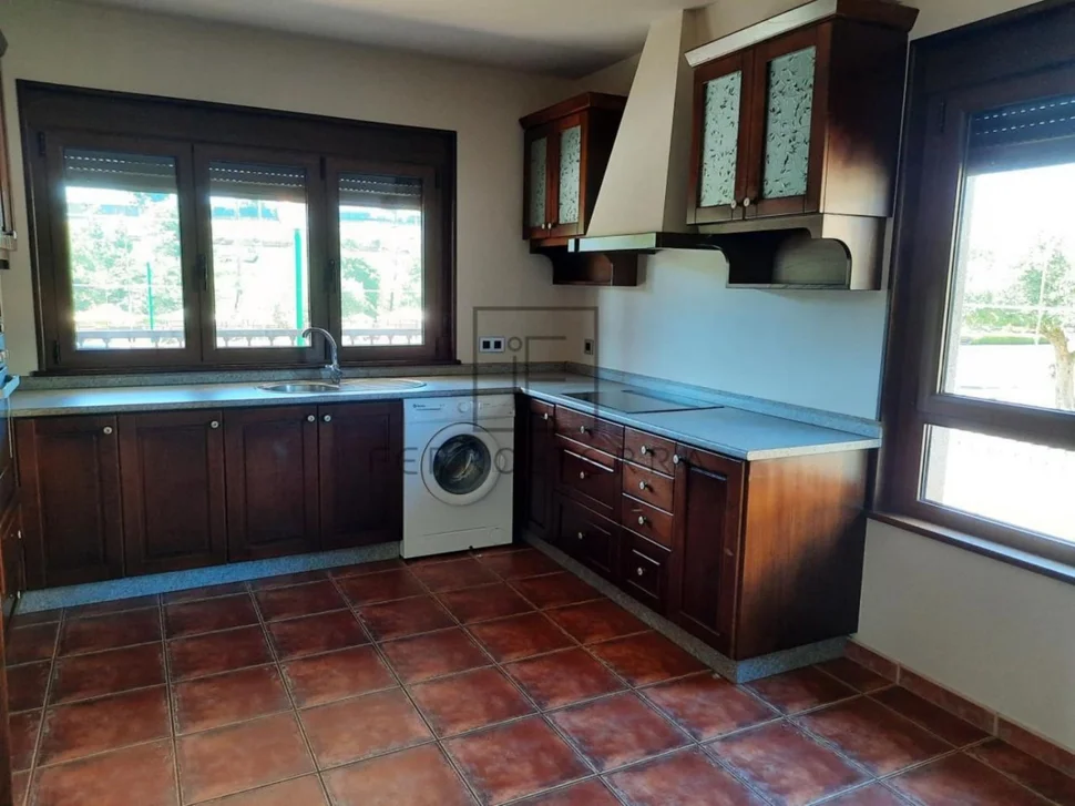 Inmueble #C000217 para Vender en As Somozas, Somozas